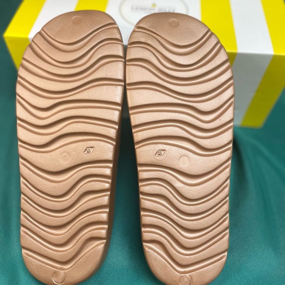 Elegant Bronze Mules for Women - Picture 4 of 7